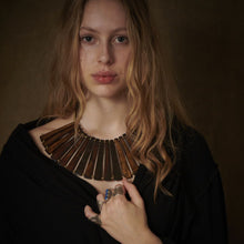Load image into Gallery viewer, Collar necklace
